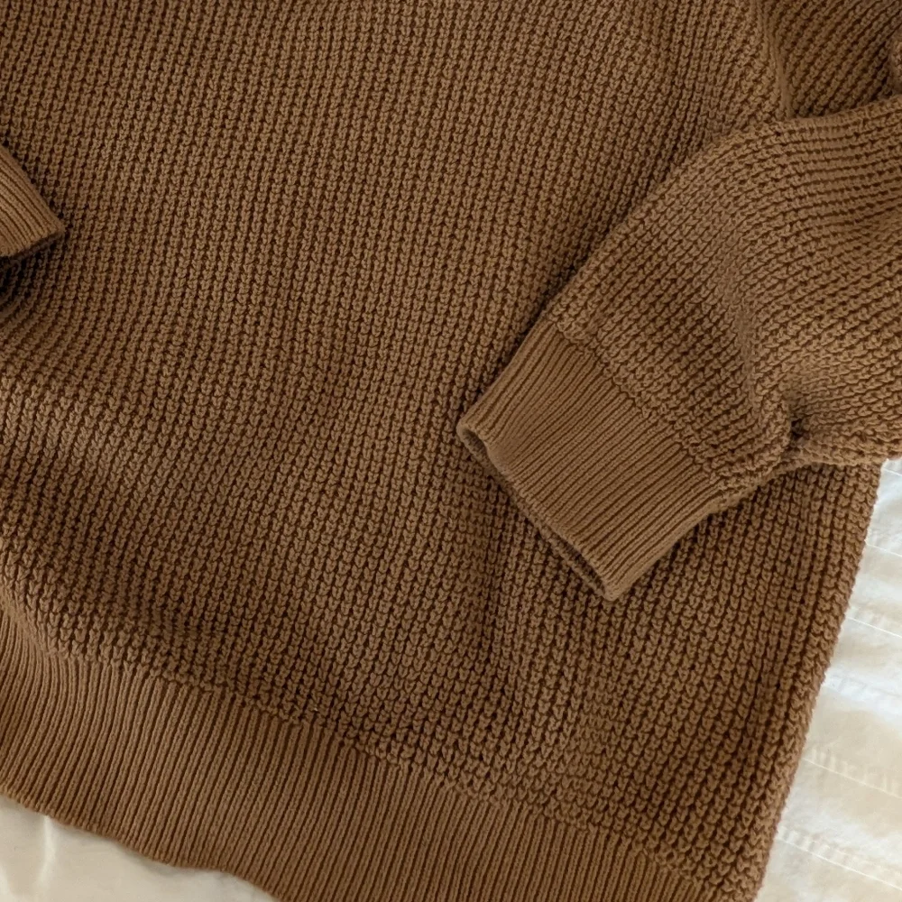 Express 100% Cotton Medium Knit Crewneck Sweater Mocha Brown Size Large - Picture 5 of 6